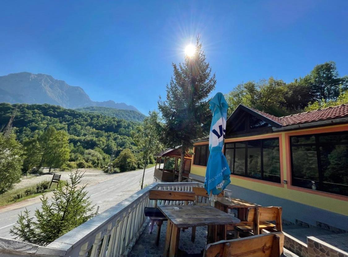 Apartman Sastavci *